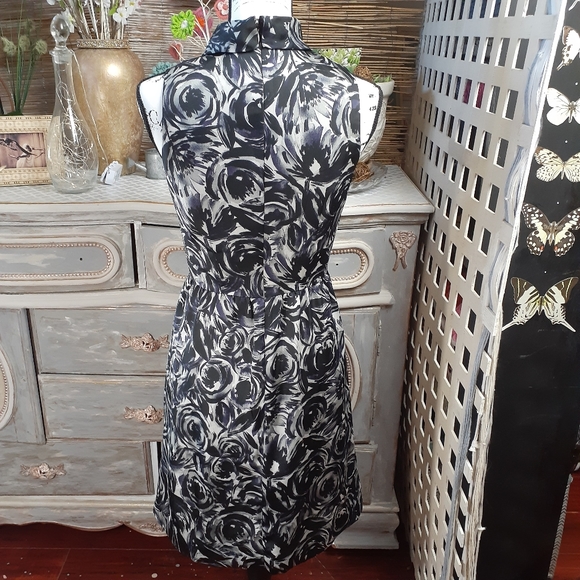 Ann Taylor Petite Sleeveless Dress - Picture 5 of 6